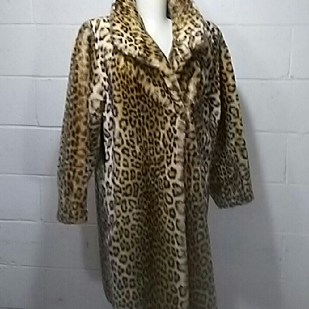 Hillmoor Vintage Leopard Faux Fur Coat